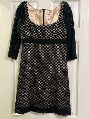 Black & Nude Lace Overlay Scoop-Neck Dress - Mill